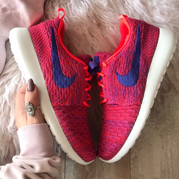 NWT Nike Roshe One Flyknit - Picture 7 of 8